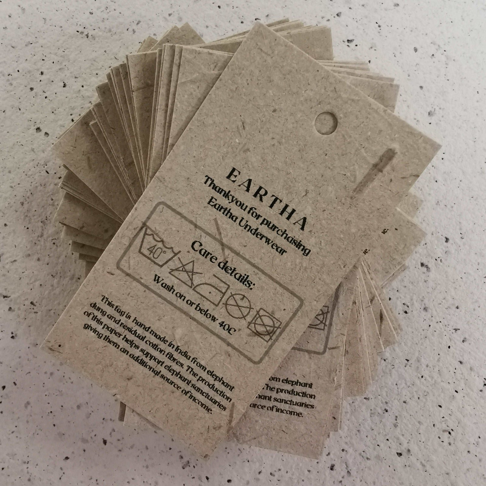 Dun zaad papier hangtags voor merk product en geschenk verpakking