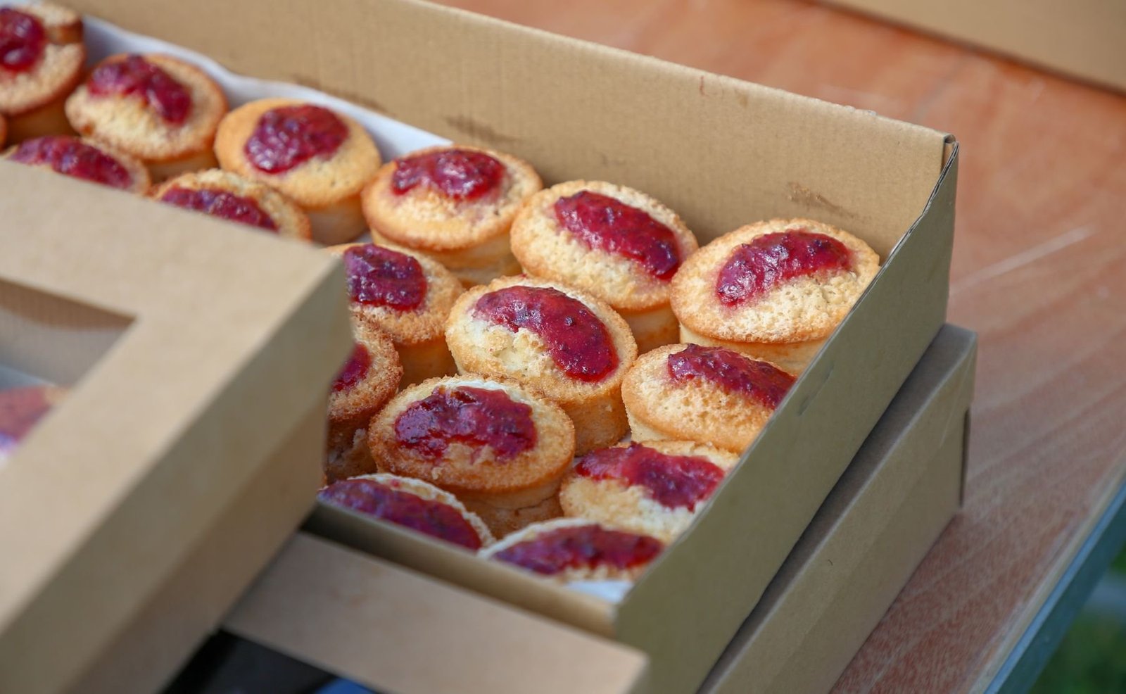 Custom Bakery Boxes: 7 Ways to Avoid Crushed Pastries