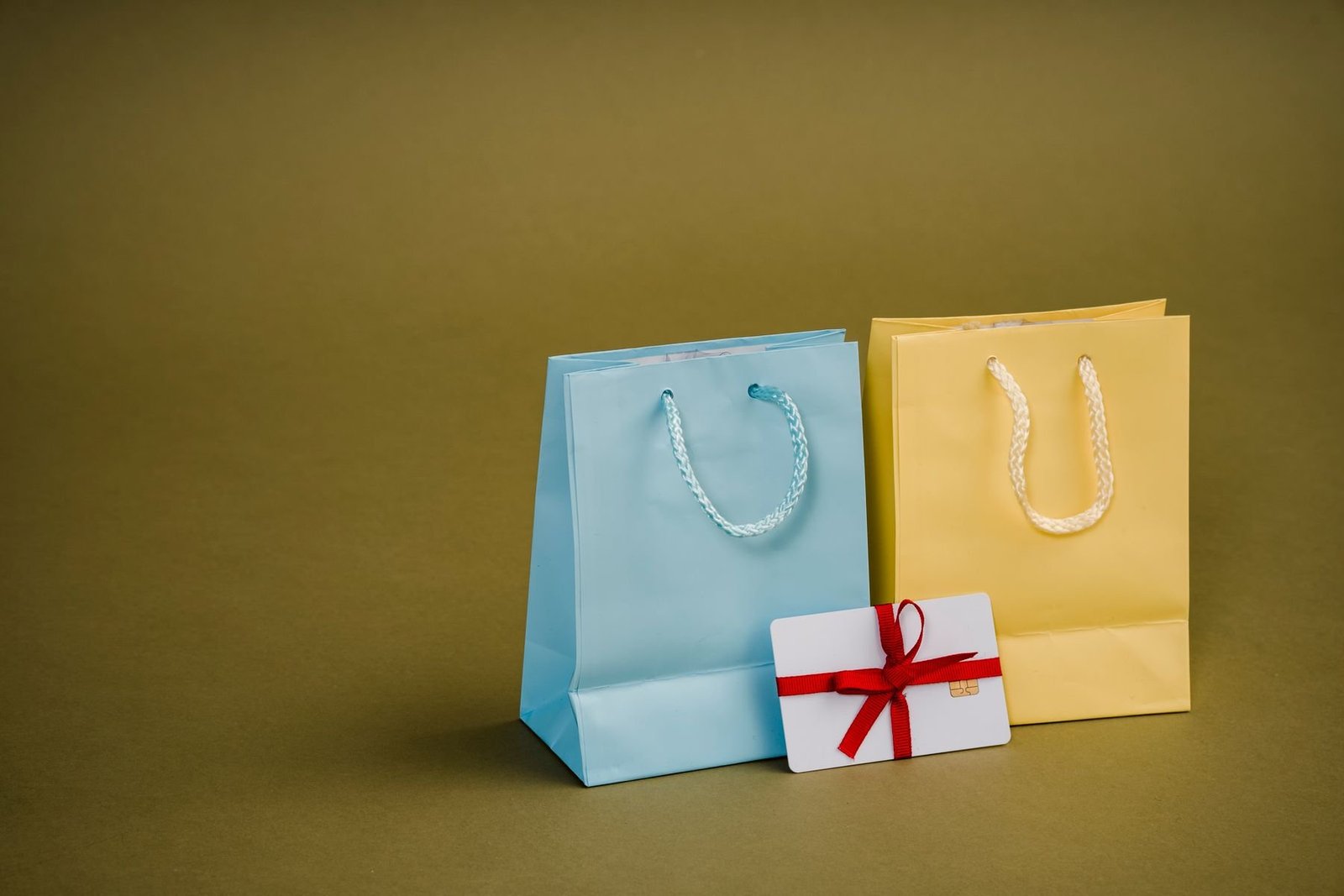 Custom Gift Bags: Will One Size Fit Every Gift Set?